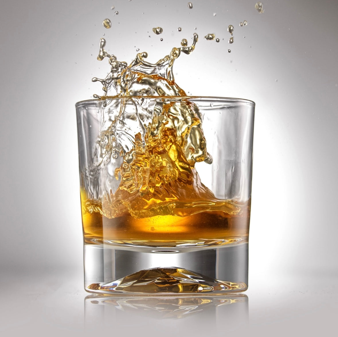 4-Glass Custom Decanter Set with Gift Box (Standard)